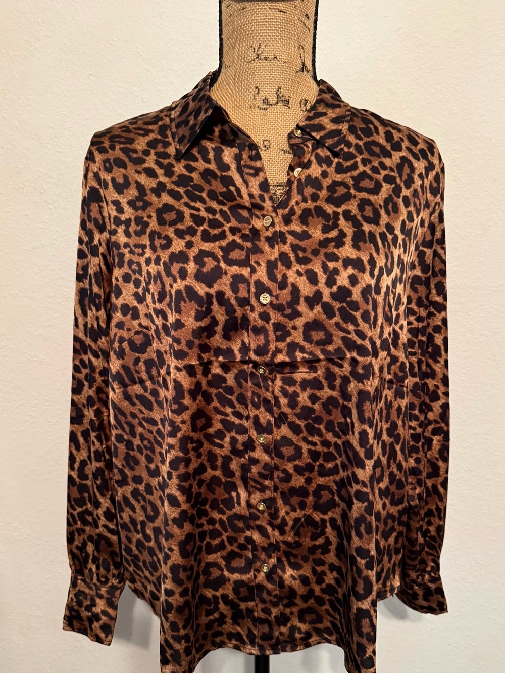 Talbots Soft Satin Charmeuse leopard print button-front.XL petite
